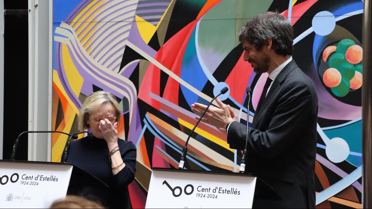El Gobierno responde a la guerra cultural de Vox y homenajea a Vicent Andrés Estellés
