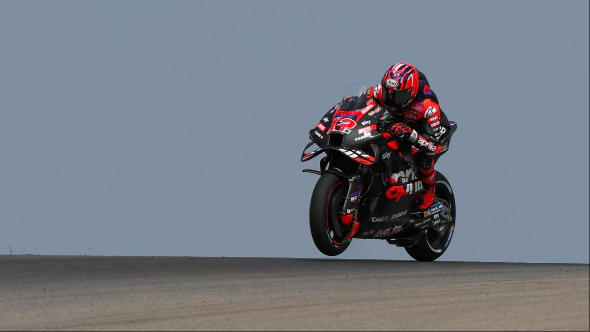 Triplete español en la Sprint de Portugal: gana Viñales con Márquez segundo y Martín tercero