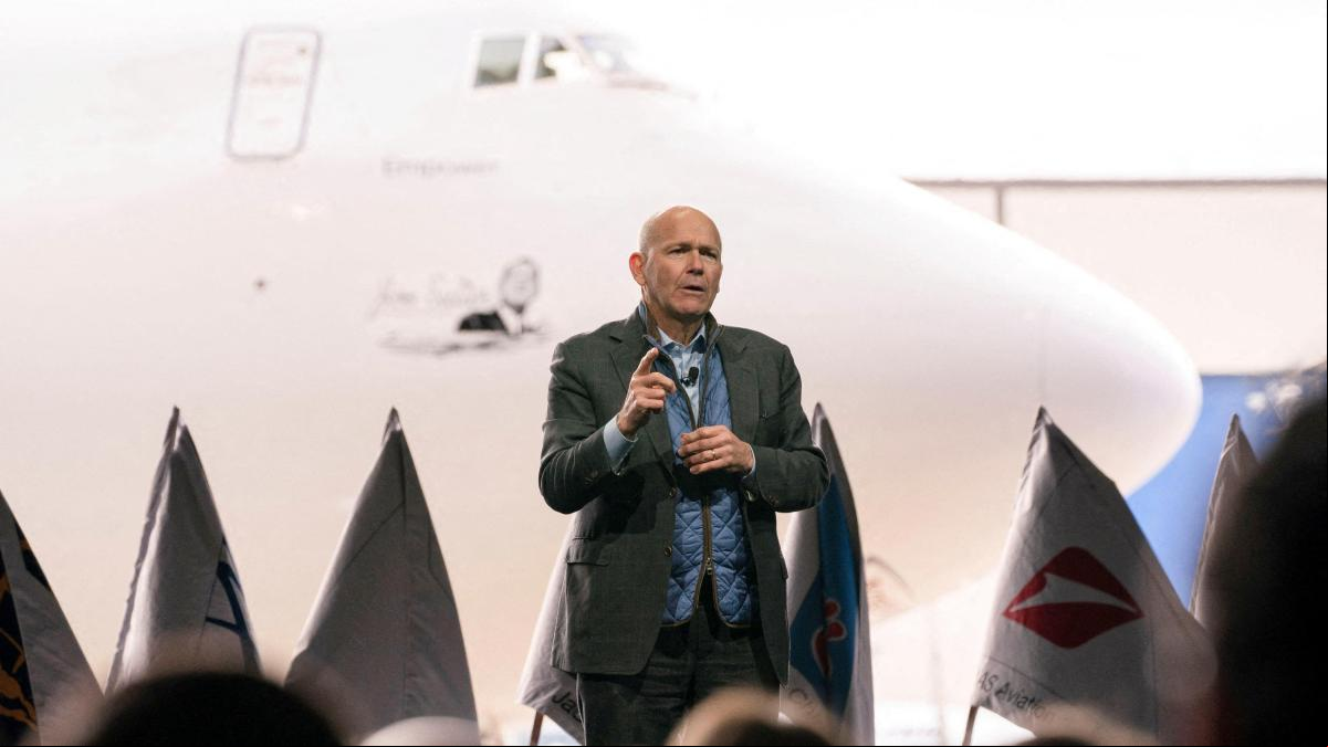 David Calhoun, jefe de Boeing, dejará la empresa por la grave crisis de seguridad de los Max
