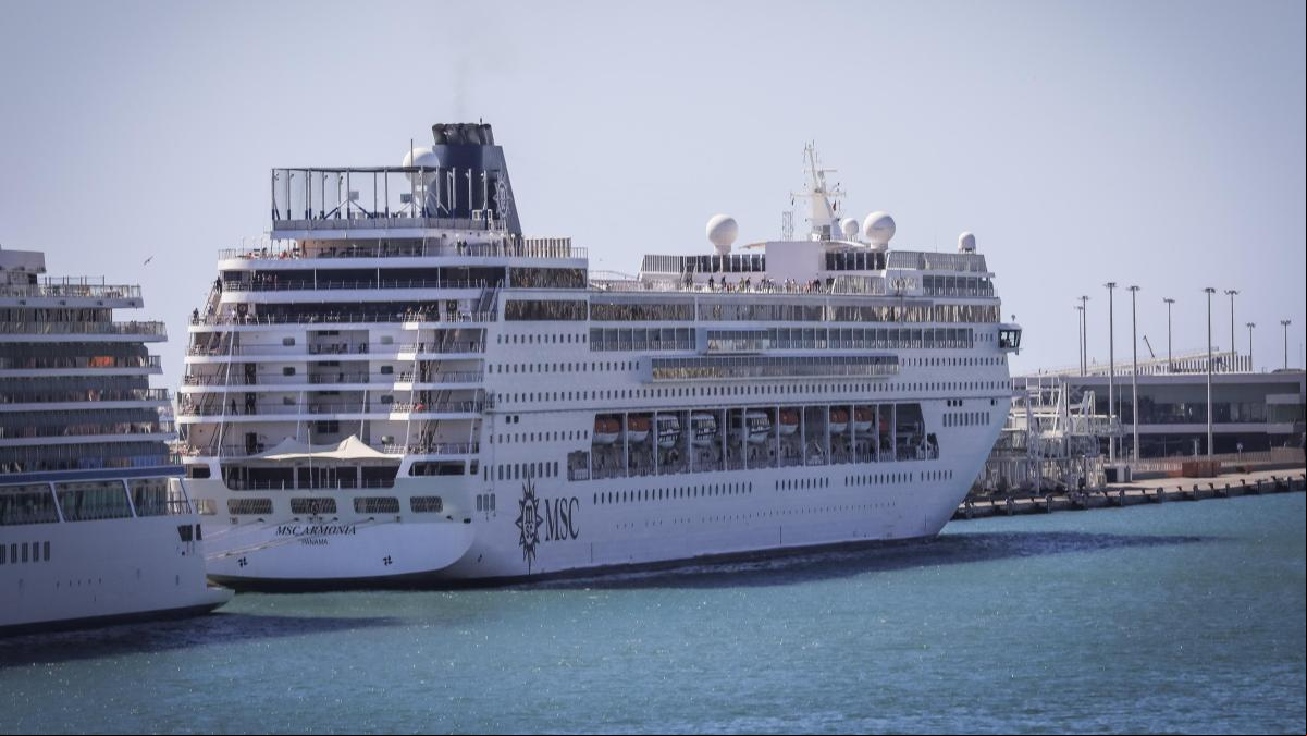 La mayoría de los 69 bolivianos que llegaron a Barcelona en un crucero con visados falsos serán deportados