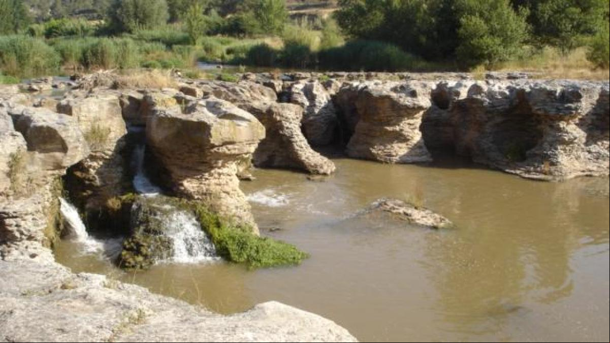 Muere un menor de 14 años al lanzarse a una poza en Sant Fruitós de Bages para bañarse