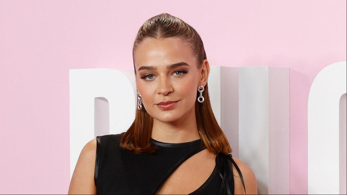 Por 26 euros: Laura Escanes se rinde al estampado estrella con este diseño de Bershka