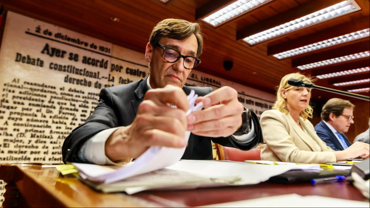 Illa reitera en el Senado que la contratación pública fue la adecuada durante la pandemia