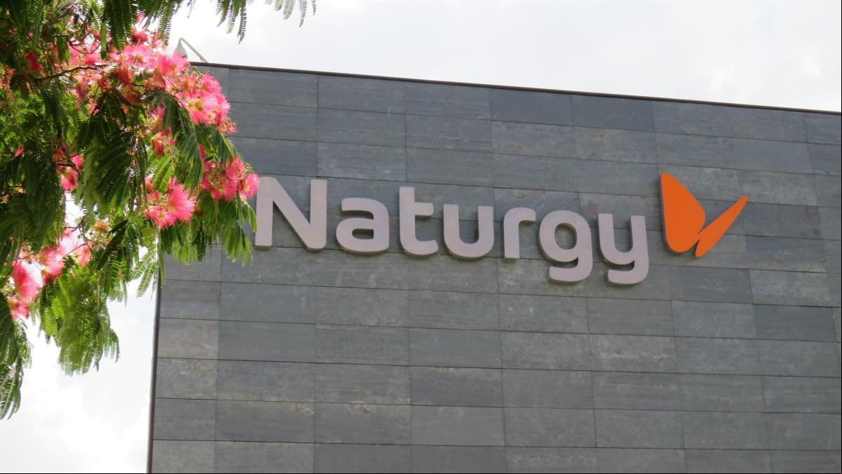 Naturgy cae con fuerza en bolsa tras romperse las negociaciones de Criteria y Taqa