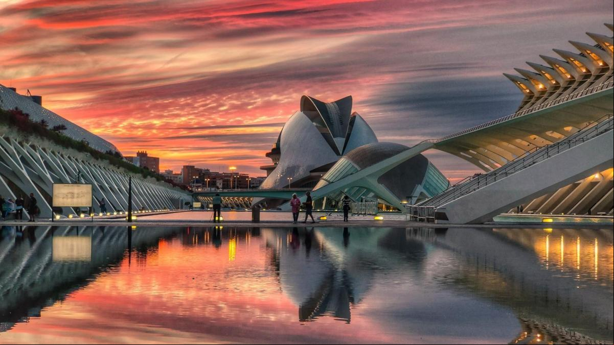 El candilazo de las Artes y las Ciencias