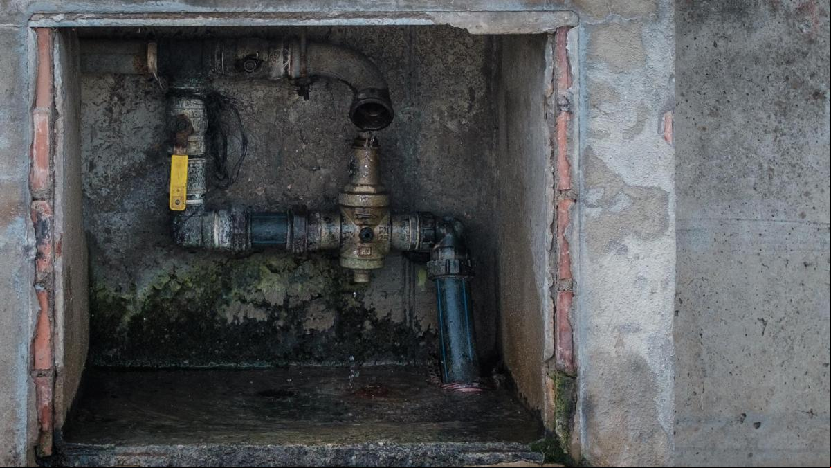 Las pérdidas de agua en las redes municipales de Catalunya llegan a superar el 25%