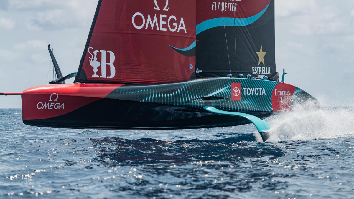 Emirates New Zealand, defensor del título, viene con un gran equipo y muchos de ellos olímpicos