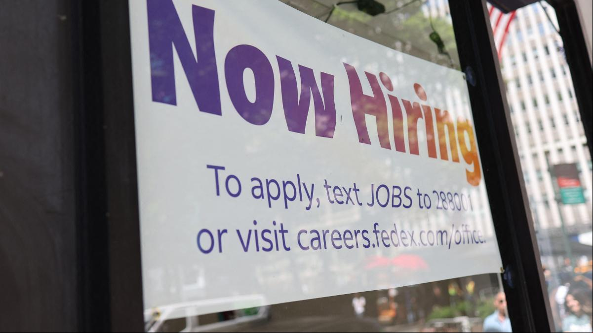 EE.UU. crea 143.000 empleos en enero, una cifra que marca un enfriamiento del mercado laboral