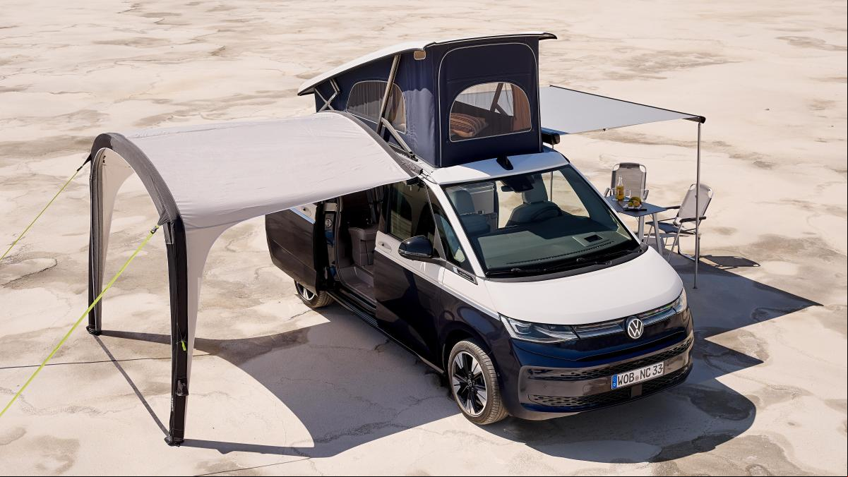 Volkswagen renueva el California, la furgoneta cámper soñada por muchos: lo tiene (casi) todo