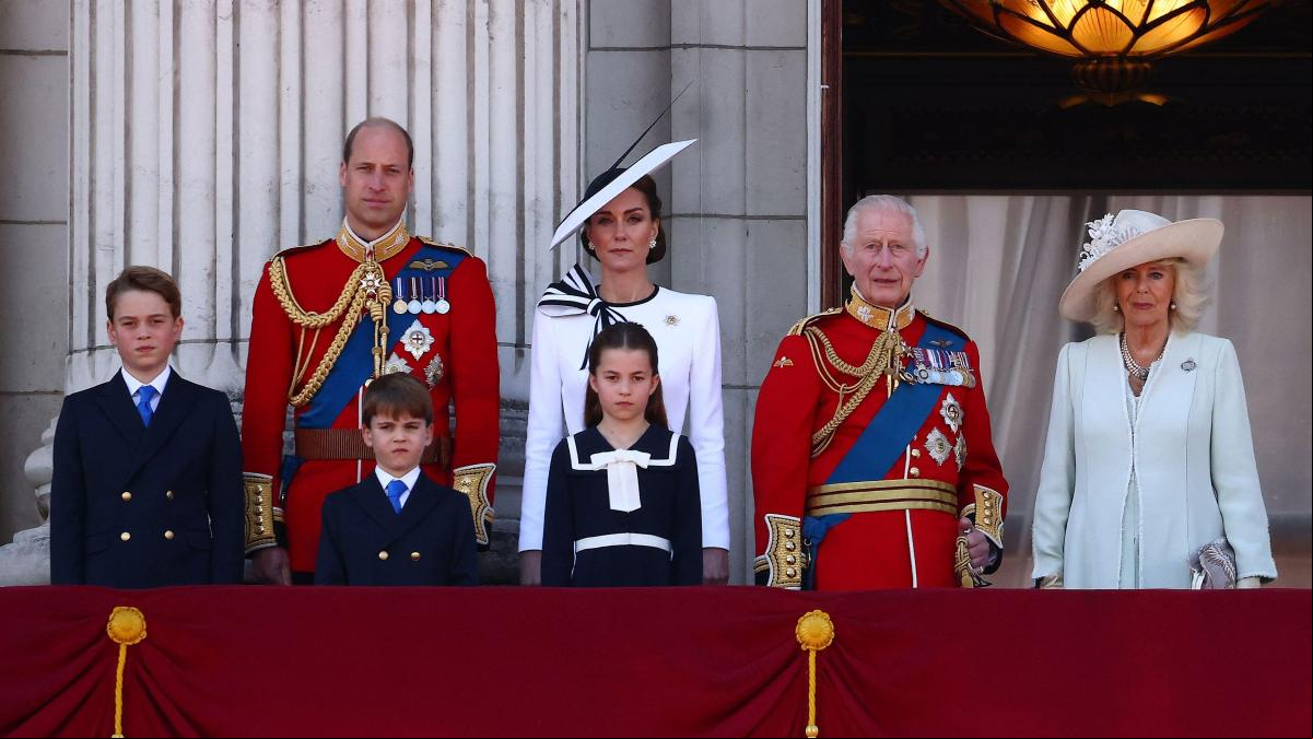 La familia real británica, en alerta: un informe policial desvela la alarmante cifra de acosadores contra la corona
