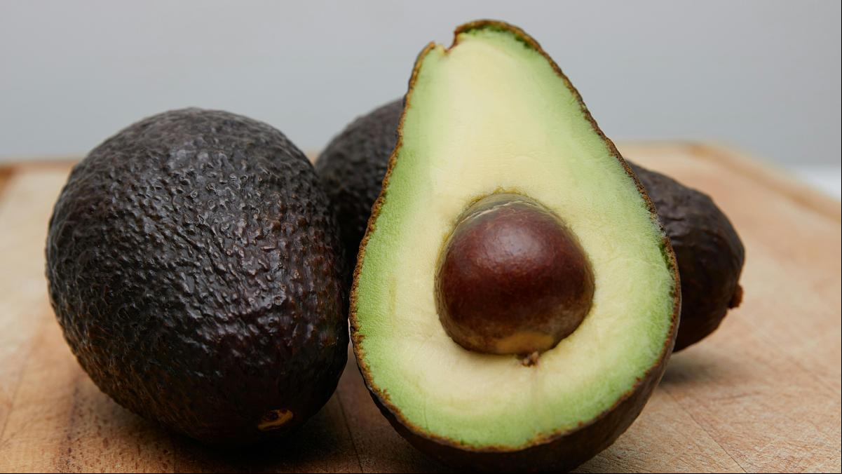 Soy médico y esto es lo que opino sobre el mito de que “todas las grasas de los alimentos son malas”