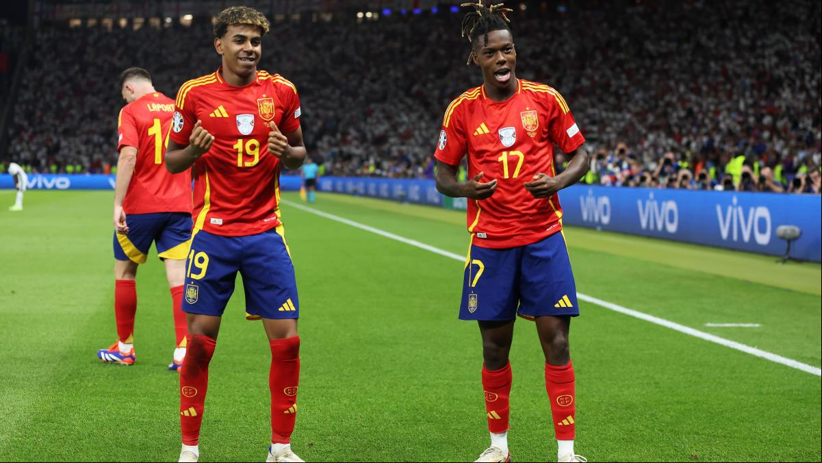 La conexión entre Yamal y Williams brilla ante Inglaterra