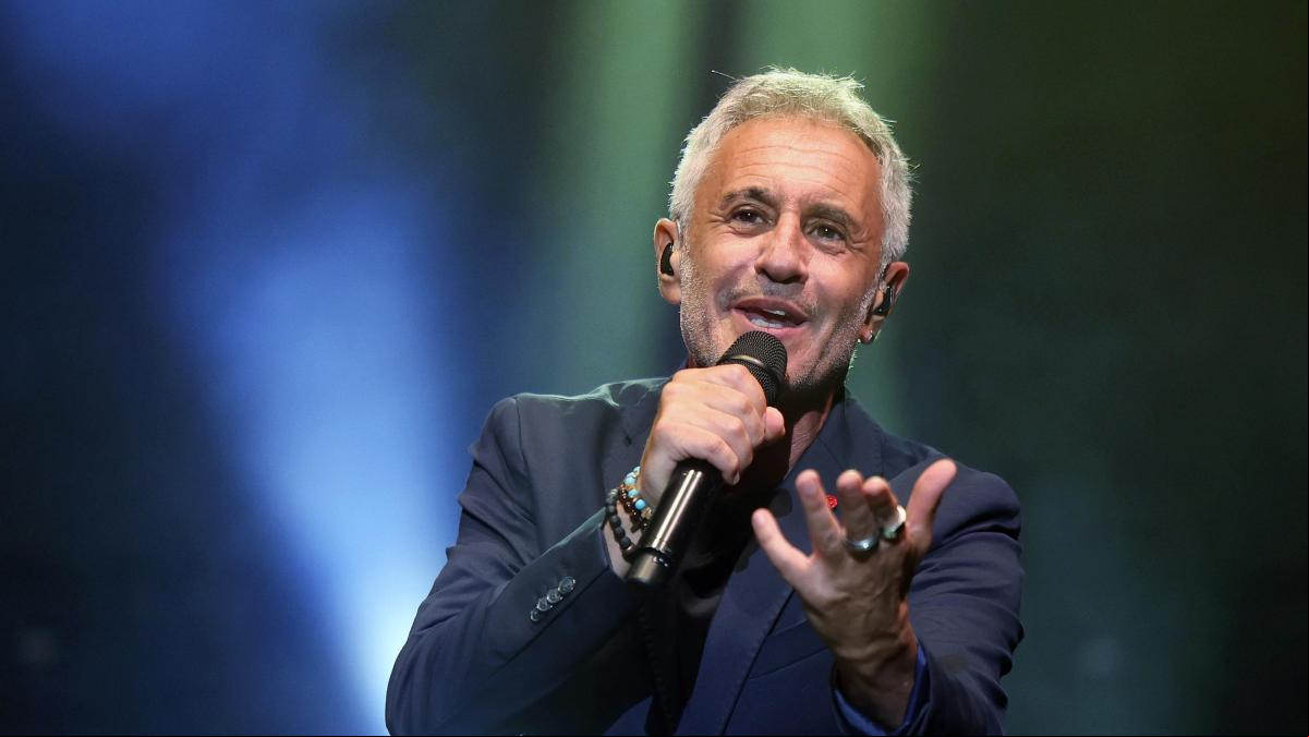 Sergio Dalma, sonrisas y fotos (★★✩✩✩)