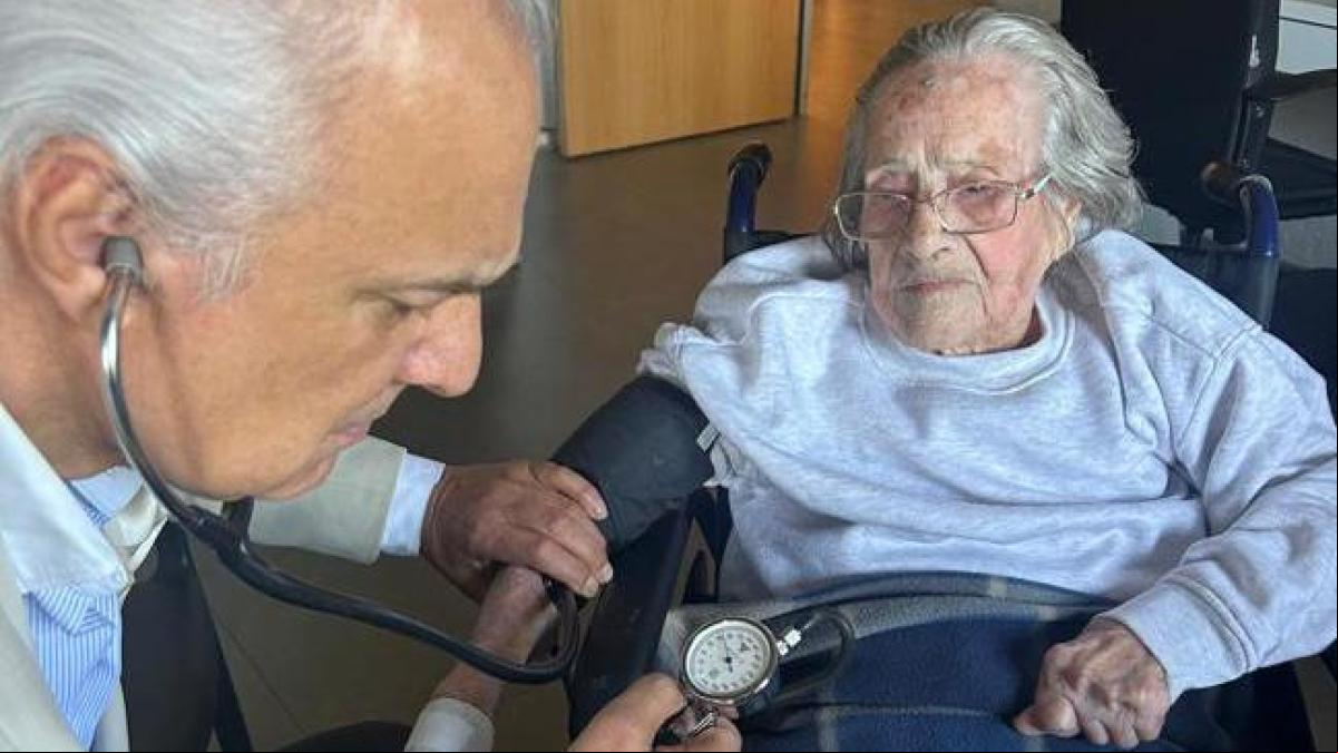 “Un consejo para vivir más años: media hora de música al día”