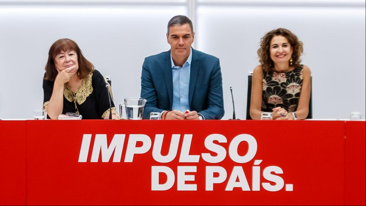 El PSOE acelera su rearme ideológico y fija su congreso federal para el 29 de noviembre