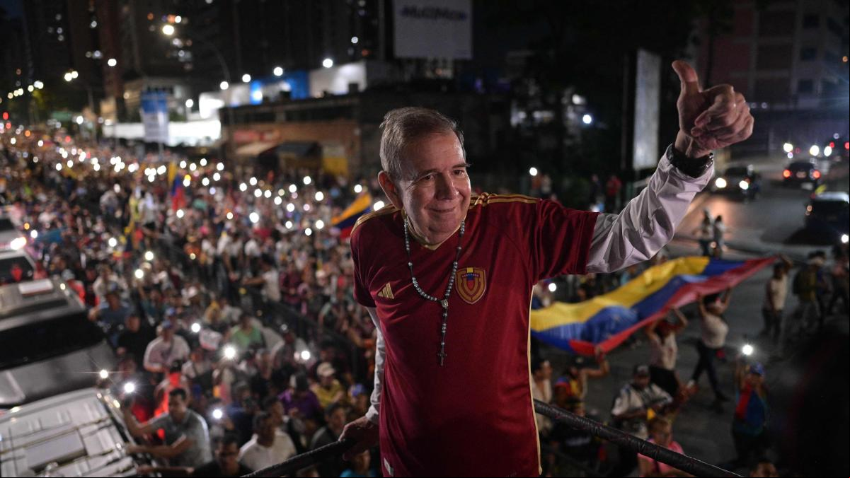 La defensa de Edmundo González acusa a la Fiscalía de poner trabas