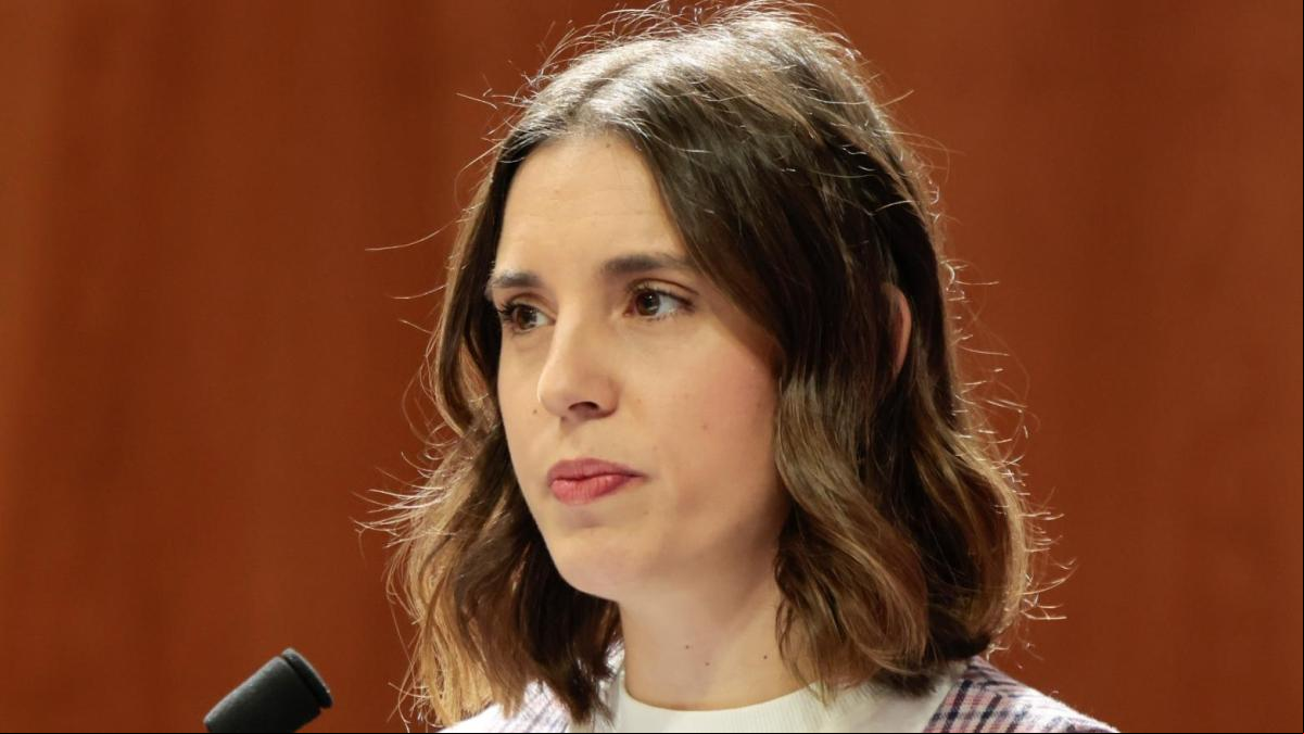 La aplaudida respuesta de Irene Montero tras ser acusada de “pija comunista” por sus zapatillas: “Por si te las quieres comprar”