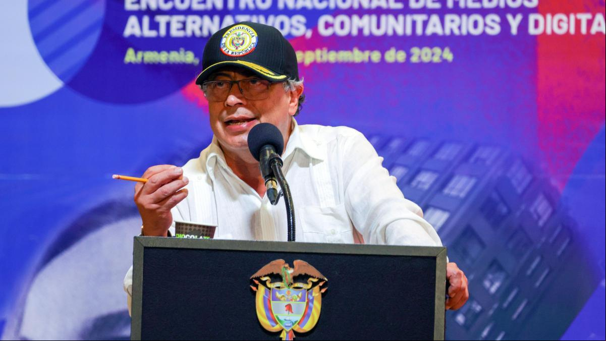 Petro le pone fecha al supuesto golpe de Estado en su contra y dice que será institucional