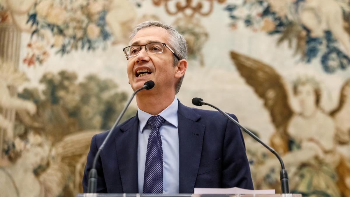 Hernández de Cos será el nuevo director general del Banco de Pagos Internacionales Hernández de Cos será el nuevo director general del Banco de Pagos Internacionales
