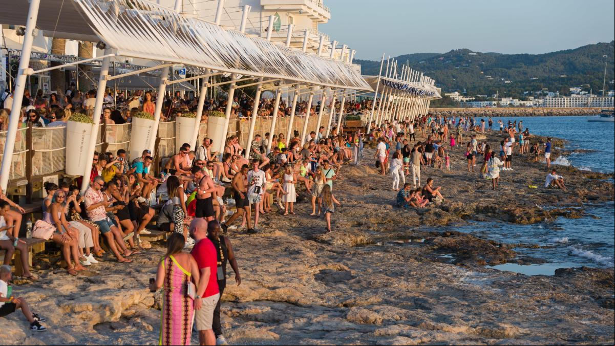 España marca un nuevo récord de turistas en agosto, con 11 millones de viajeros