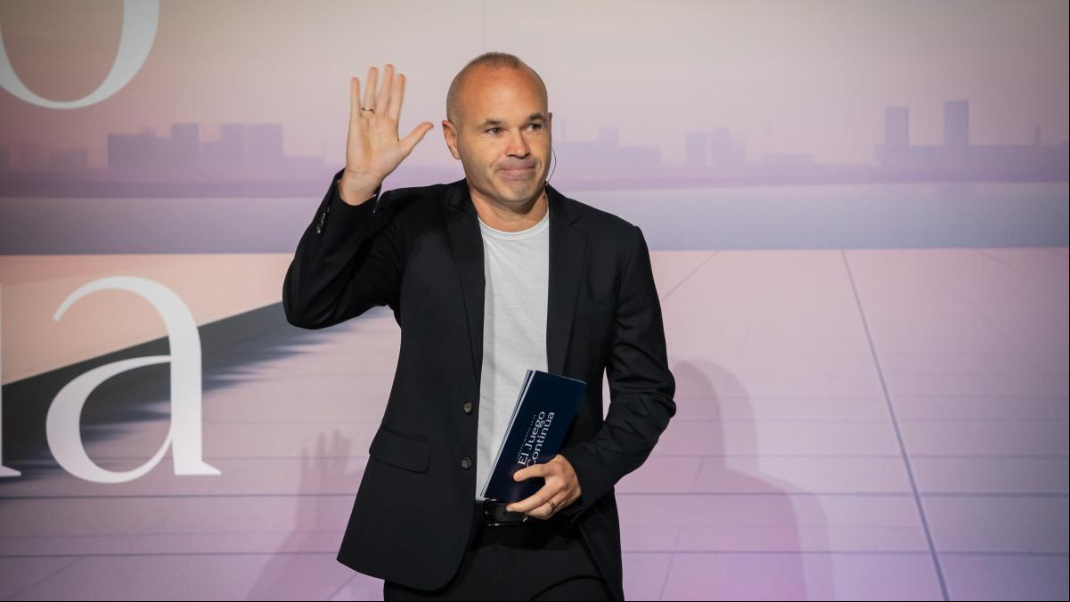 Iniesta se sincera sobre el episodio más duro de su carrera: “Me metía en la ducha y lloraba sin que me viese nadie”