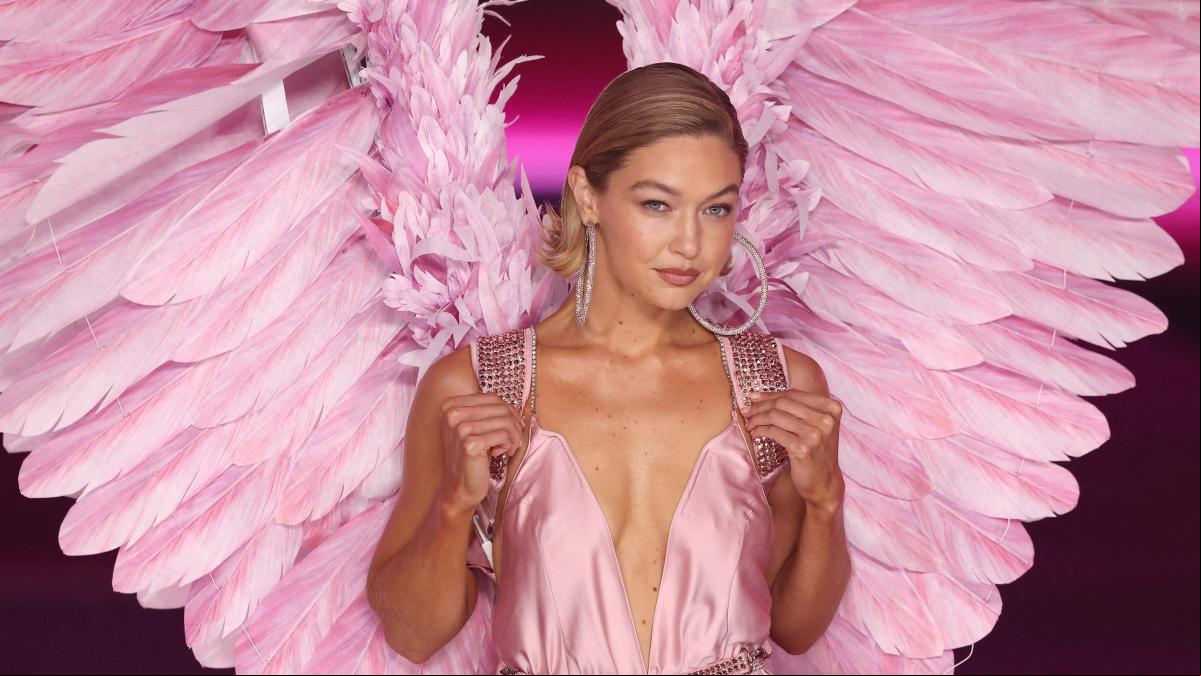 De las hermanas Hadid a Carla Bruni: las mejores imágenes del Victoria’s Secret Fashion Show