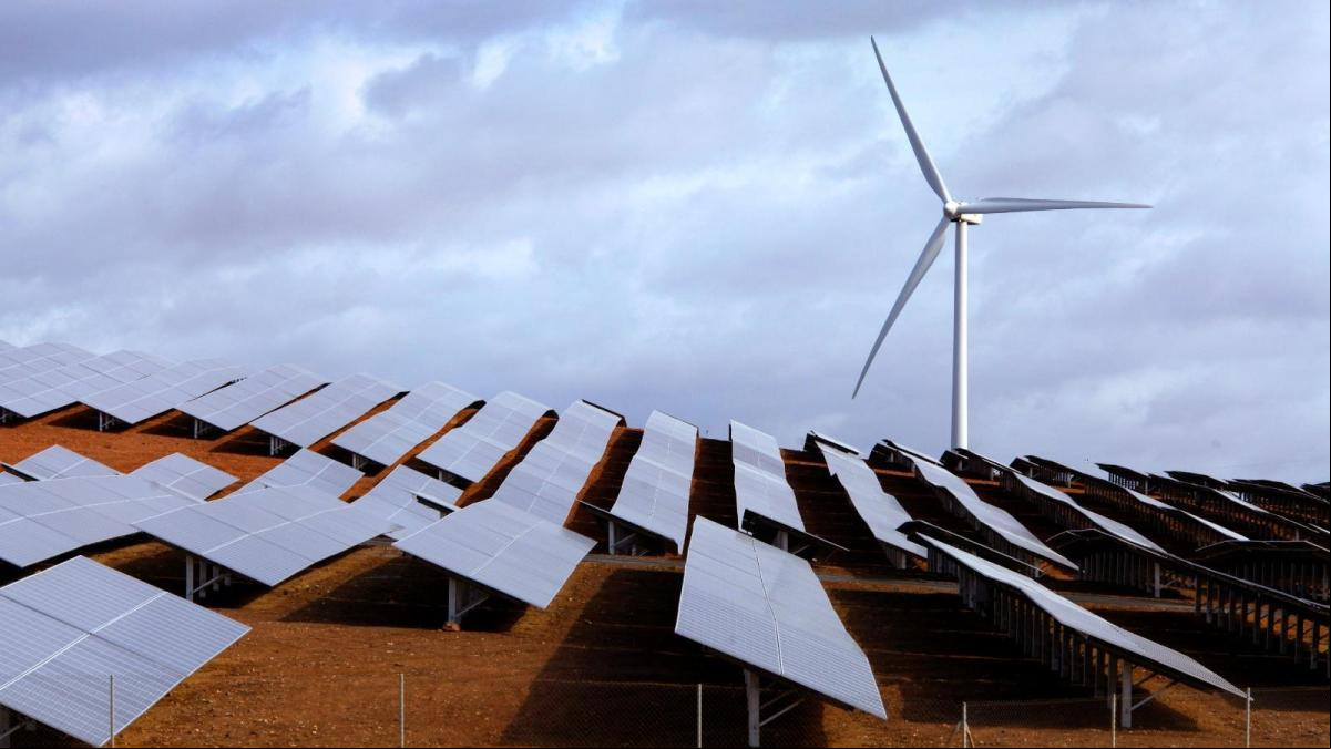 Andalucía se encomienda a las renovables