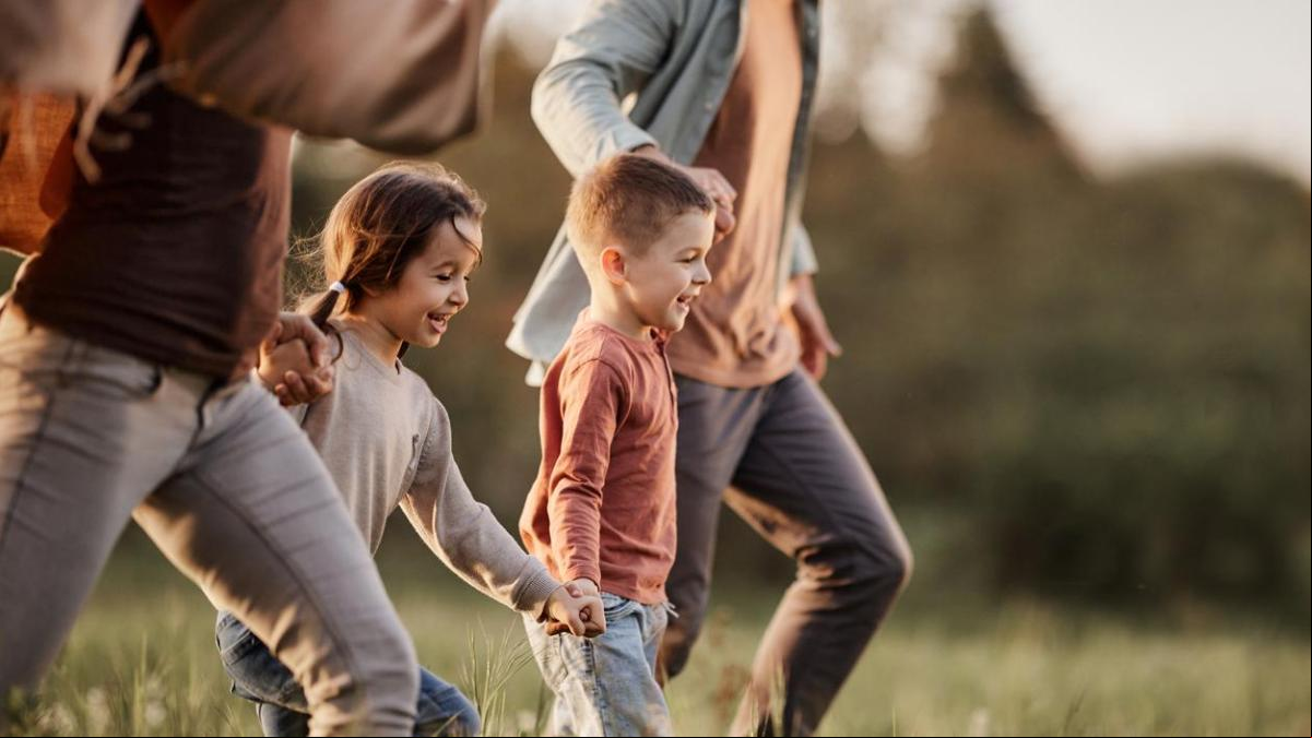 Las prendas de GAP más cómodas y estilosas para que toda la familia vaya abrigada este invierno