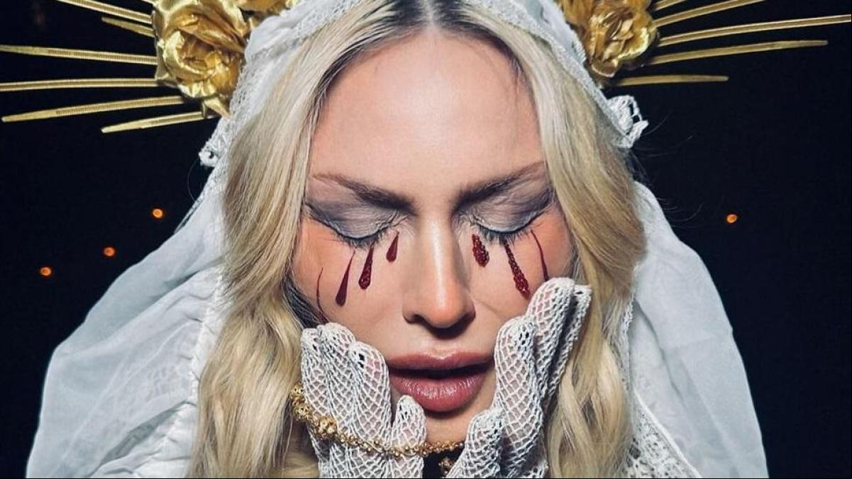 Madonna “celebra” la victoria de Trump con una súper tarta que deja claros sus sentimientos: “Que te j*dan”