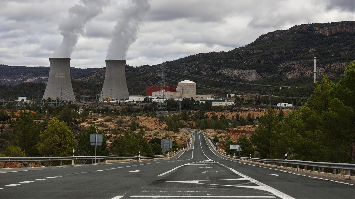Carlos Mazón ultima con María Guardiola una cumbre contra el cierre de las nucleares