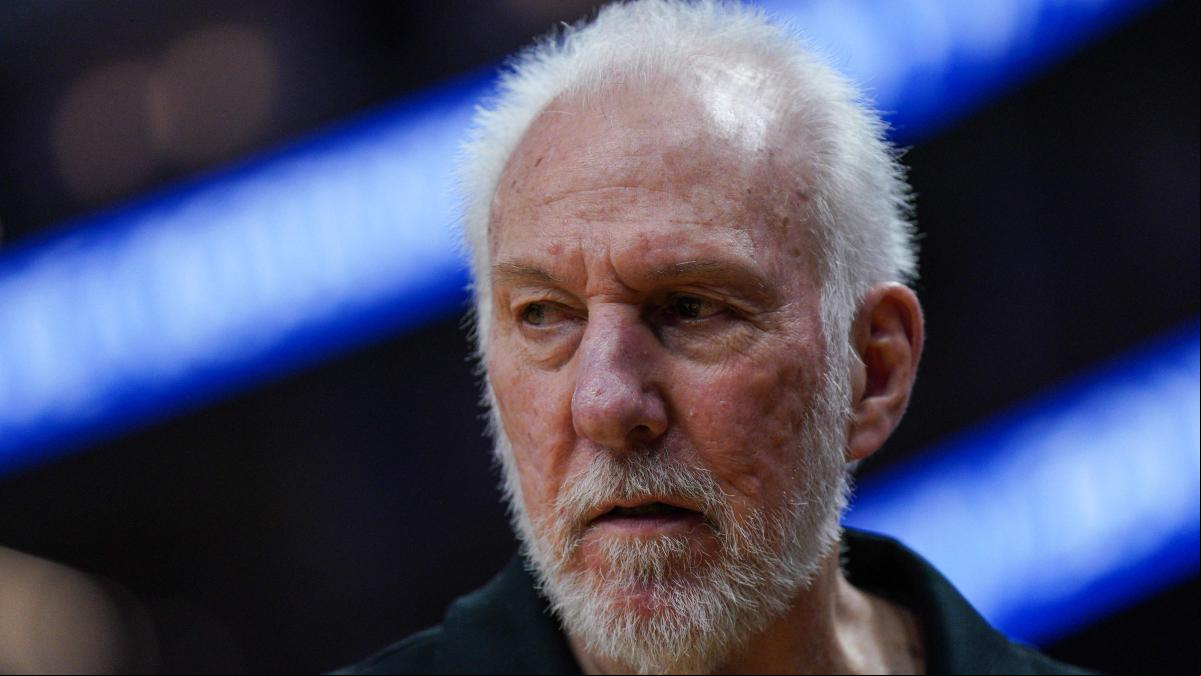 Popovich abandona el banquillo de los Spurs tras 29 temporadas