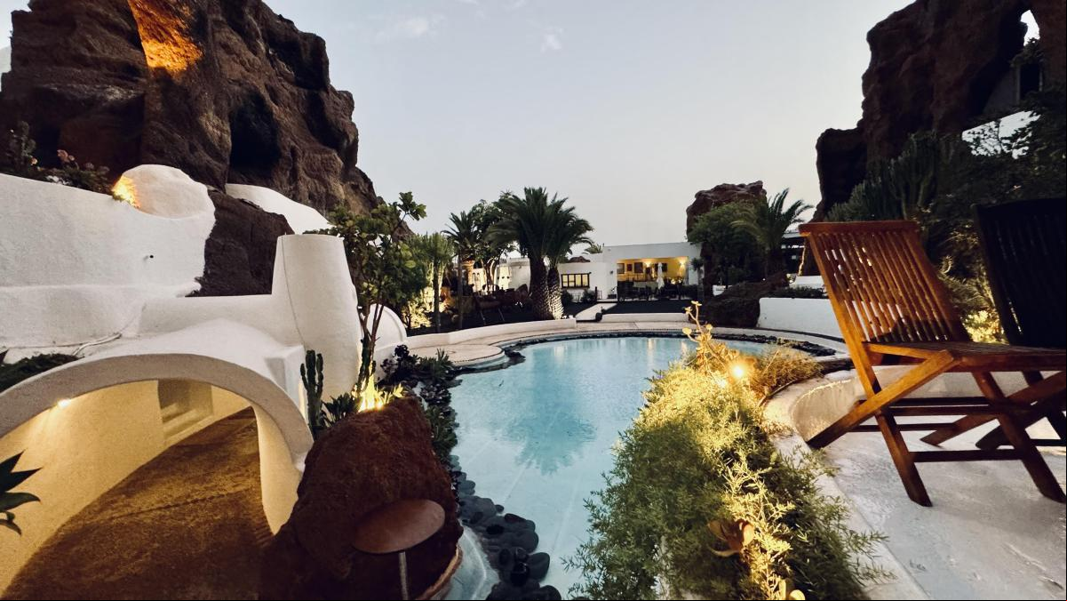 Este es el suite hotel más deseado de Lanzarote, el destino de moda