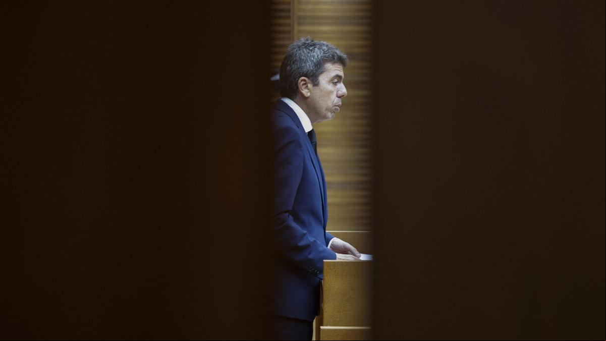 Comparecencia de Carlos Mazón tras su gestión de la DANA, en directo | “Si no soy capaz de liderar la recuperación, no iré a la reelección