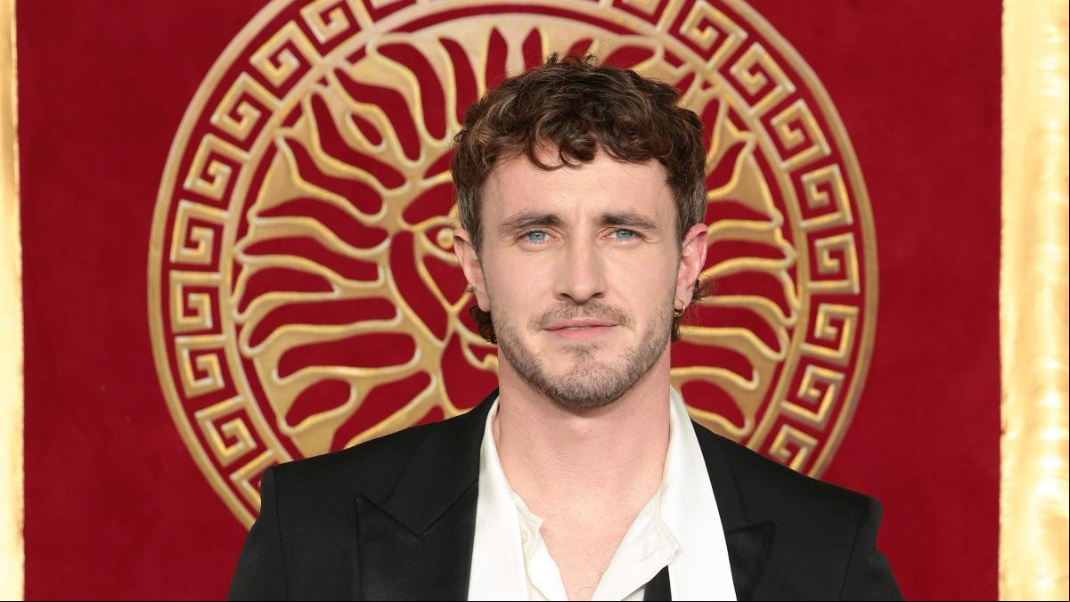 Adiós al degradado: este es el corte de pelo que va a ser tendencia entre los hombres en 2025