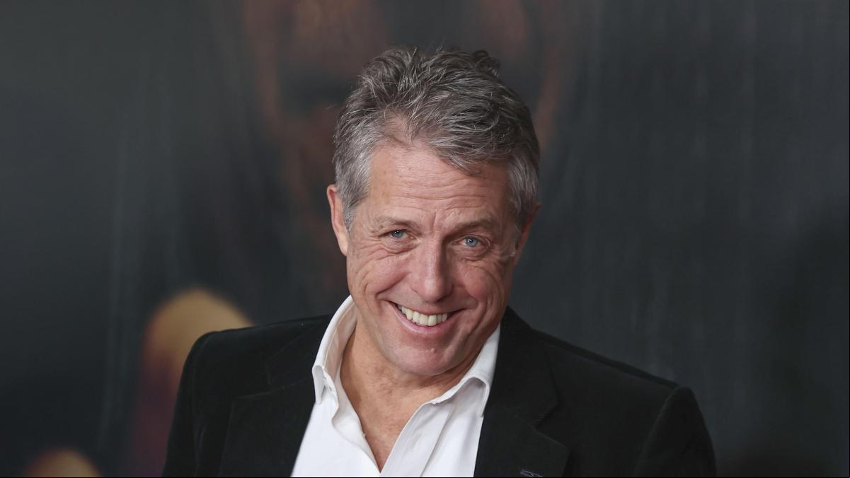 Hugh Grant o el pavor de hablar de dios y la nada