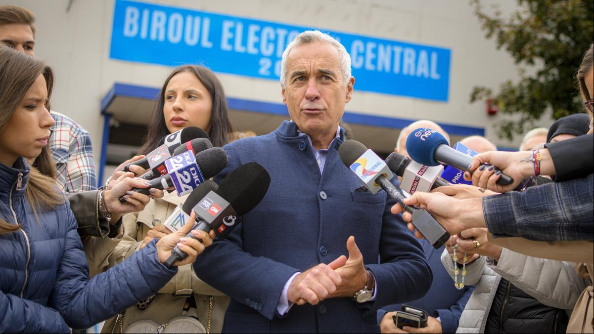 El prorruso Georgescu da la sorpresa en la primera vuelta de las presidenciales de Rumanía