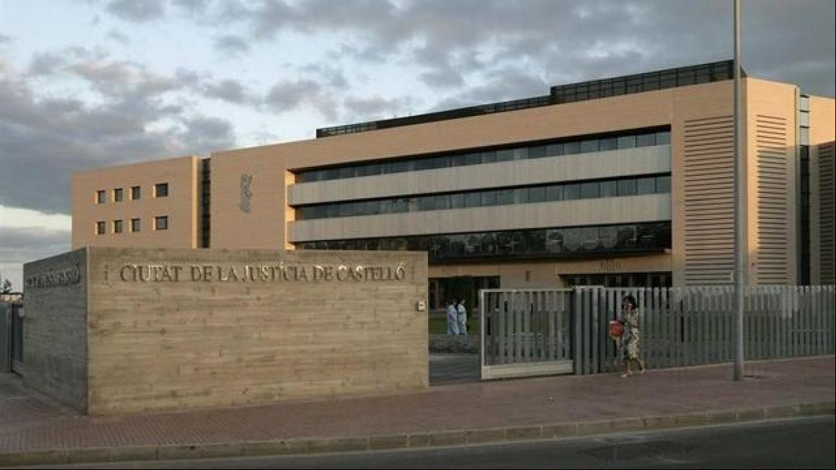 Alega su cambio de sexo para no ser juzgado por maltrato pero los jueces creen que es un fraude