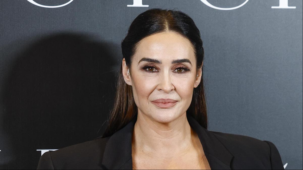 Por 16 euros: el vestido ‘contouring’ de Kim Kardashian que ha fichado Vicky Martín Berrocal y tiene su versión asequible en Zara
