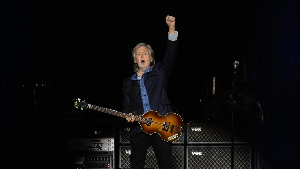 Éxtasis madrileño de Paul McCartney, el Beatle bendito, en su concierto en Madrid