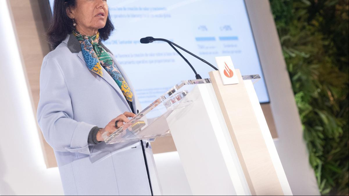 Santander suprime las direcciones regionales y cambia al primer ejecutivo en EE.UU.