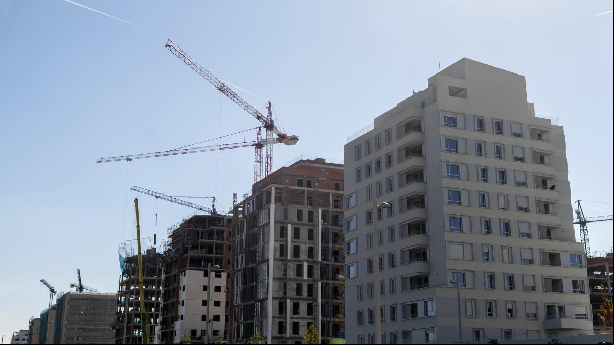 La compra de viviendas modera el crecimiento al 15% en noviembre
