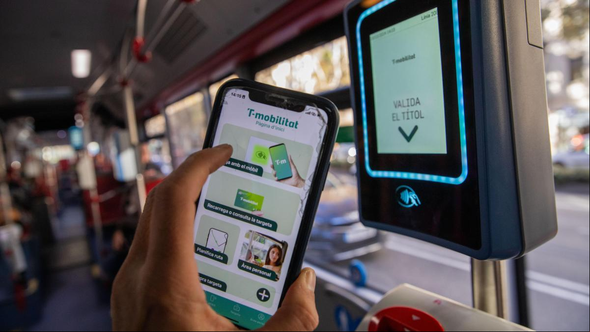La T-Mobilitat llega al iPhone con un proceso de despliegue gradual
