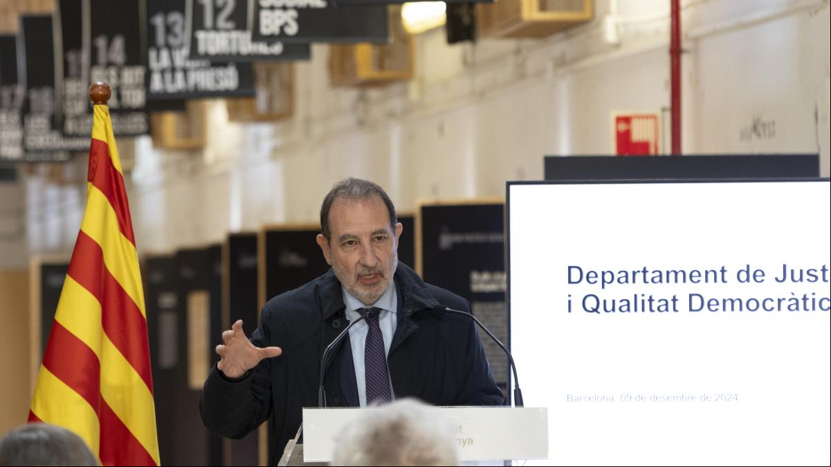 El Govern advierte tras la dimisión de Romeva que las fundaciones deben cumplir la ley