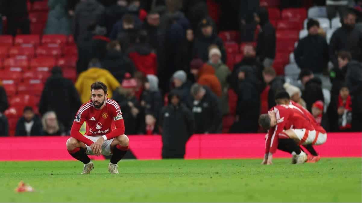 El Chelsea no puede asaltar el liderato y el Manchester United se estrella