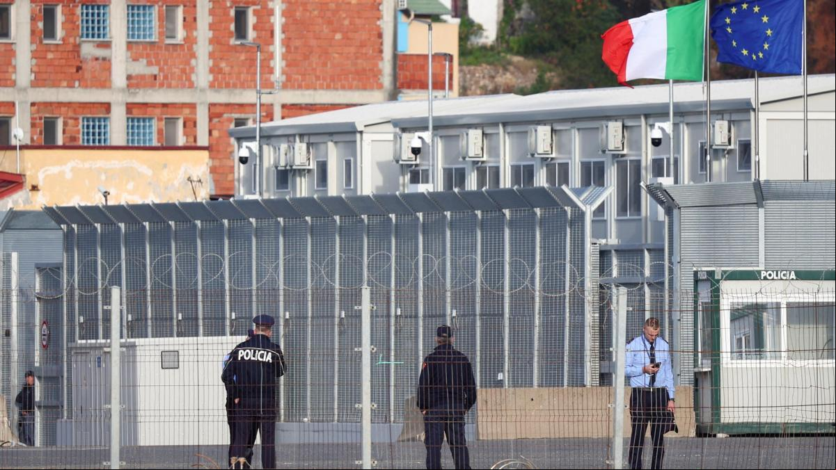 El plan de Meloni vuelve a fracasar: todos los migrantes abandonan Albania