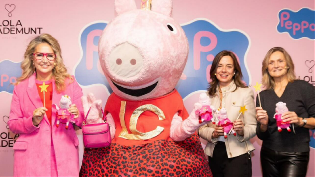 El adiós de Lola Casademunt: su último diseño que unió moda y solidaridad