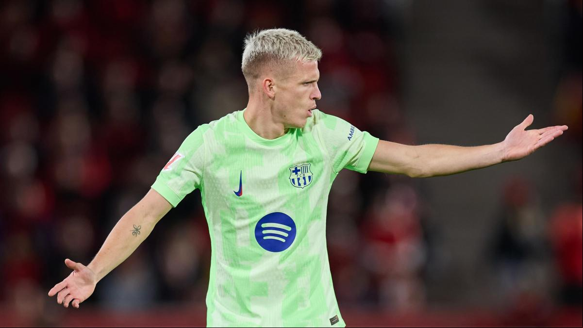 LaLiga recurre la resolución del CSD que permite jugar a Dani Olmo y Pau Víctor