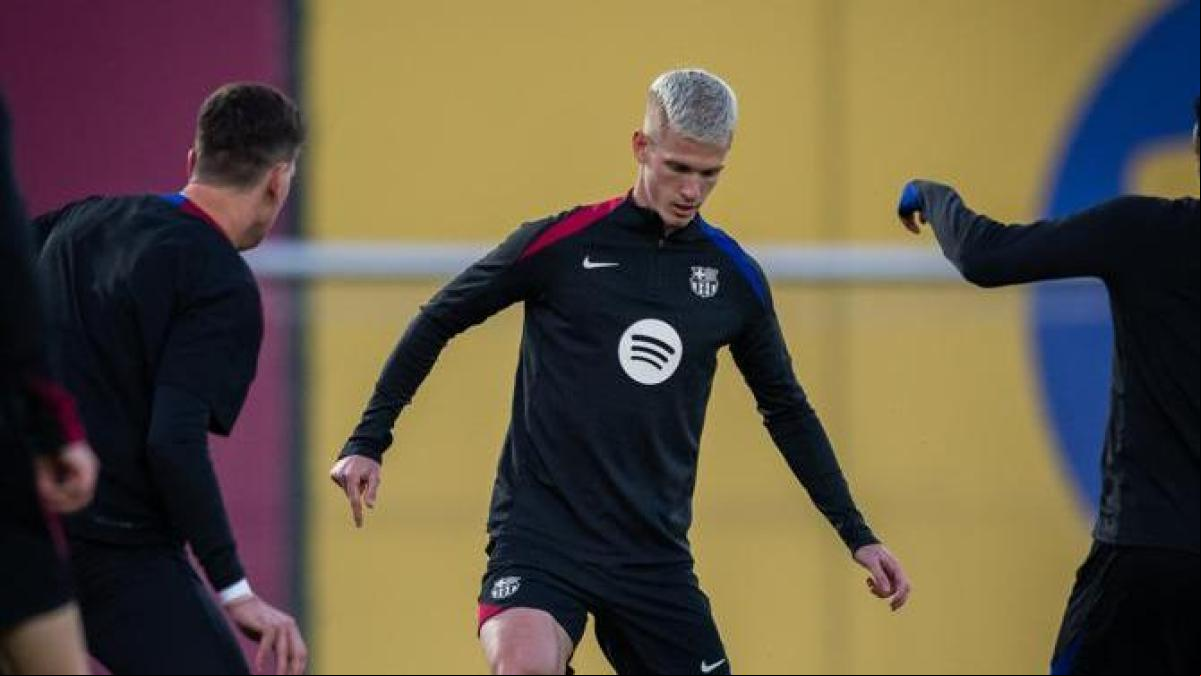 Dani Olmo y Pau Víctor se entrenan con total normalidad