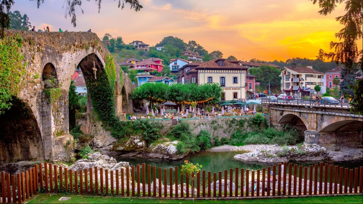 Este es el mejor pueblo de España para combatir el invierno: en Asturias, con un clima suave y lejos del frío extremo