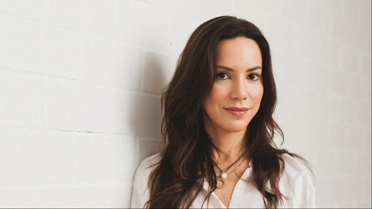 Isabel Viña, médico y divulgadora: “Bebe un vaso de agua antes de unos análisis de sangre para evitar ir deshidratado y que falsamente salgan elevados ciertos parámetros”